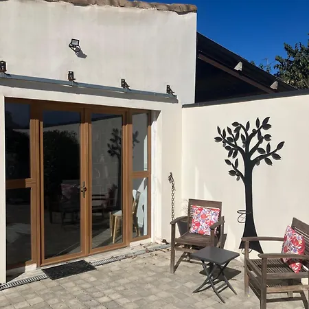 Le Temps D'une Parenthese D'hote En Camargue Wifi Piscine Clim B&B